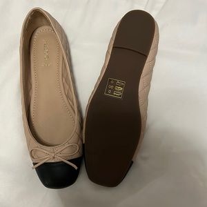Aldo Chanel flat dupes.  Never worn.  Bought on sale and couldn’t return.